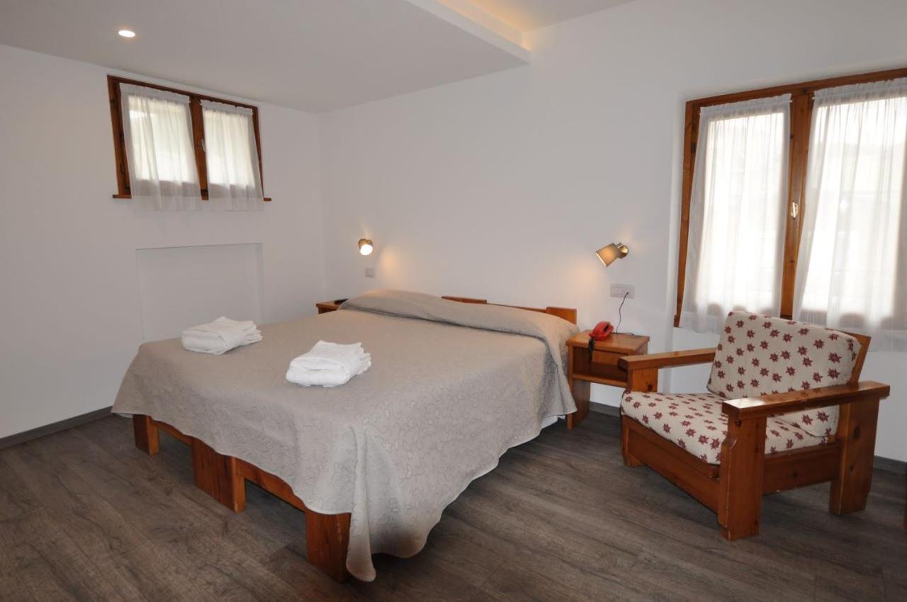 Meuble Albergo Dante บอร์มิโอ ภายนอก รูปภาพ
